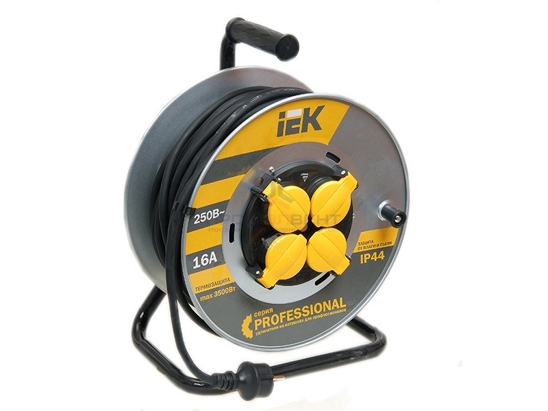 Удлинитель на металлической катушке IEK 